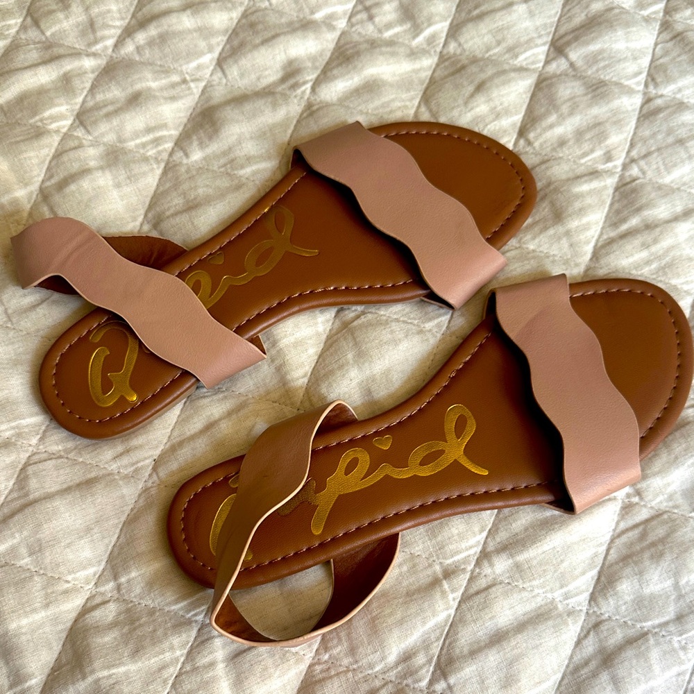 Qupid Women's Brown Sandals